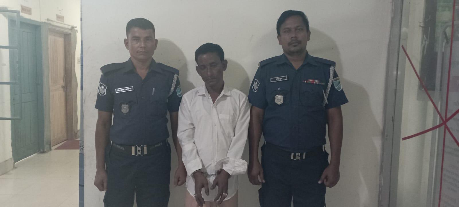 নিকলীতে মধ্যরাতের অভিযানে ইয়াবাসহ আটক মাদক কারবারি